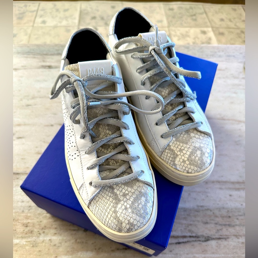 P448  Jack Molly sneakers size 39 NWT
